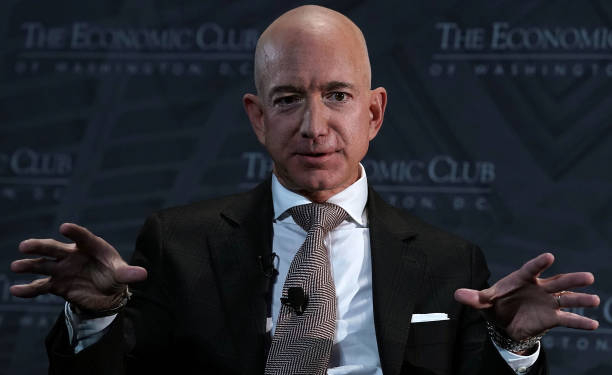 Jeff Bezos Aslında Kim? Serveti Ne Kadar?